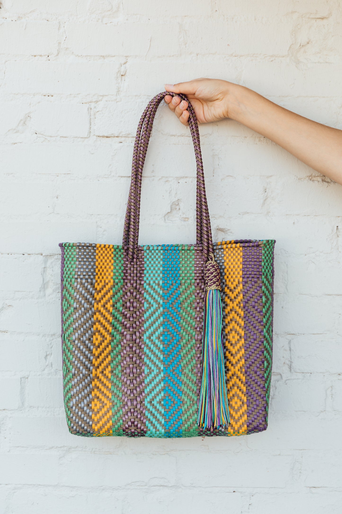 Medium Woven Tote