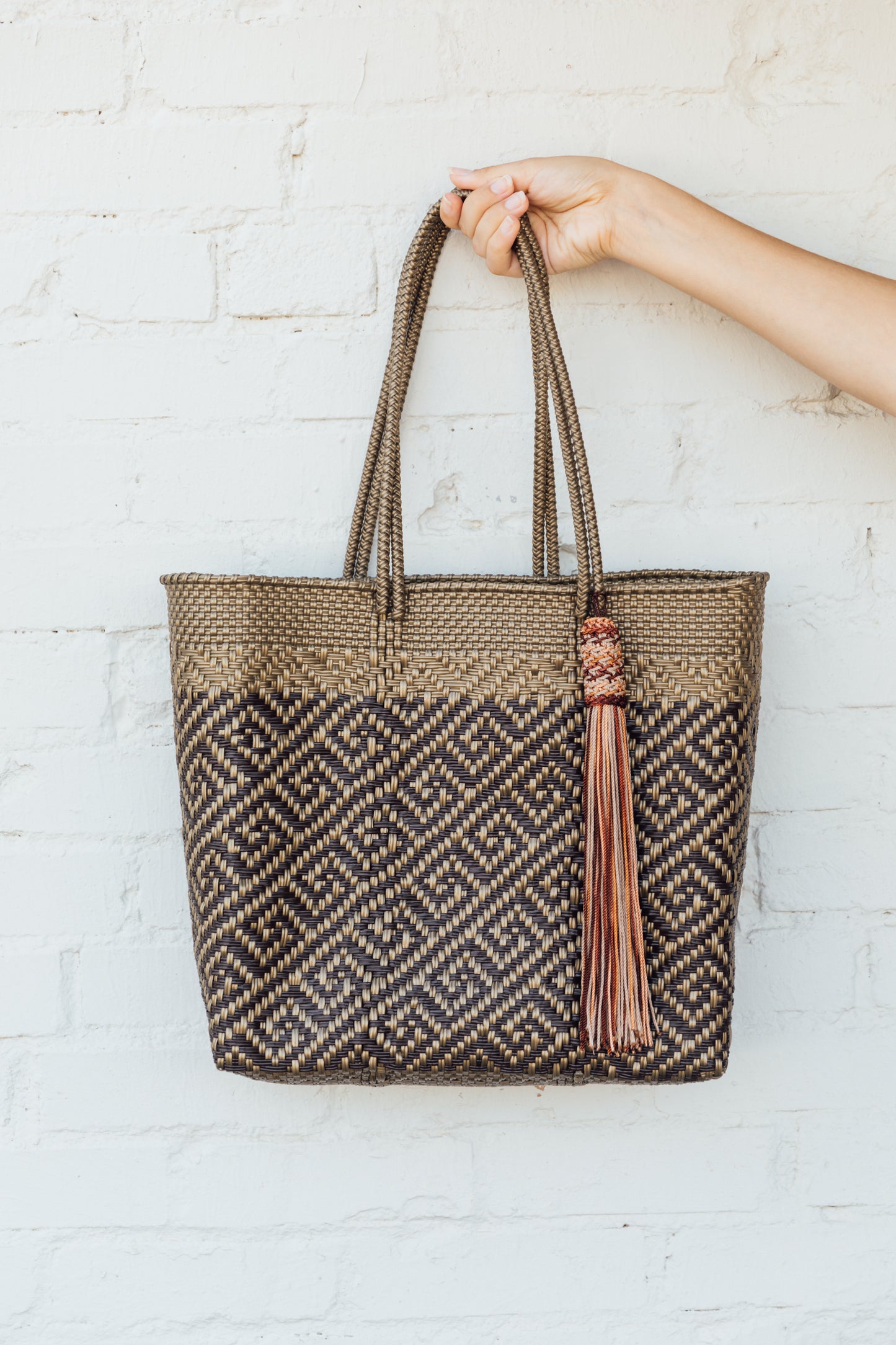 Medium Woven Tote