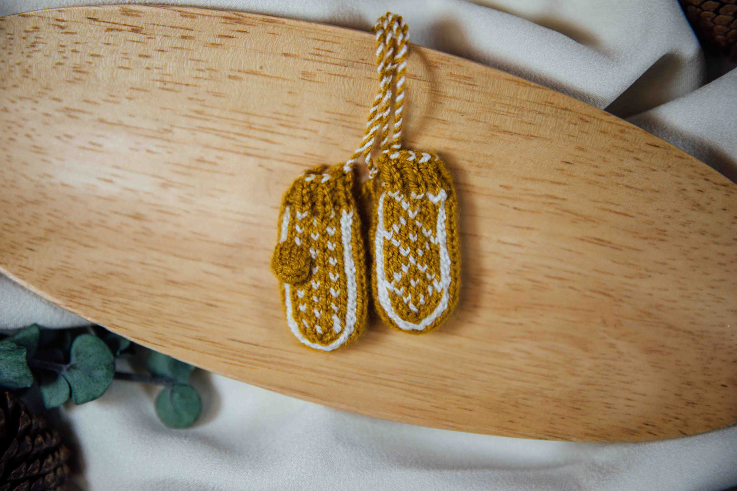 Azeri Mittens Ornament