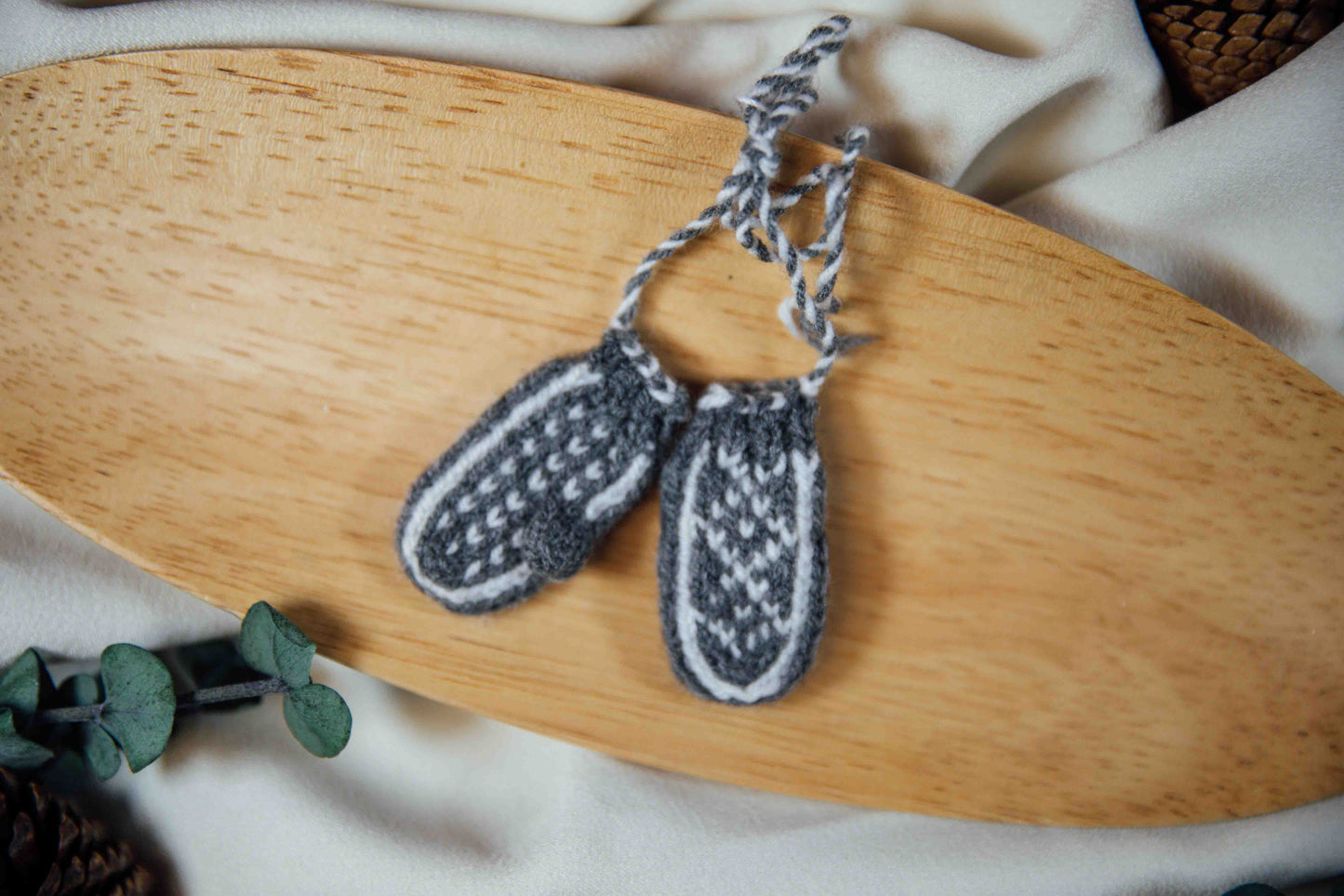 Azeri Mittens Ornament