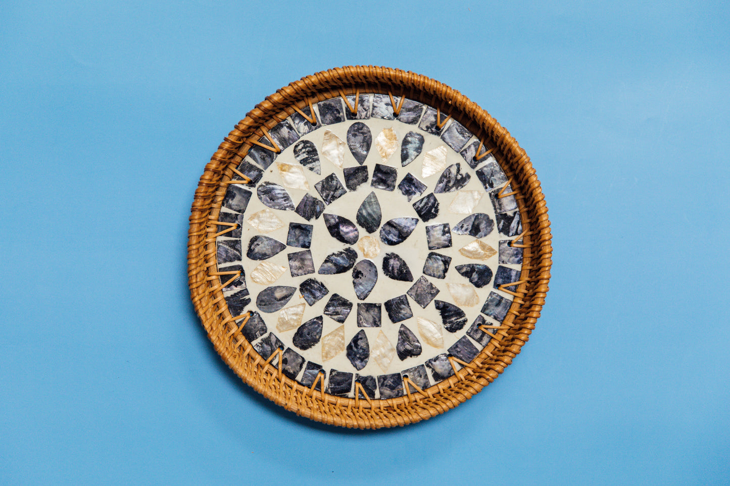 Wicker Medium Circular Tray