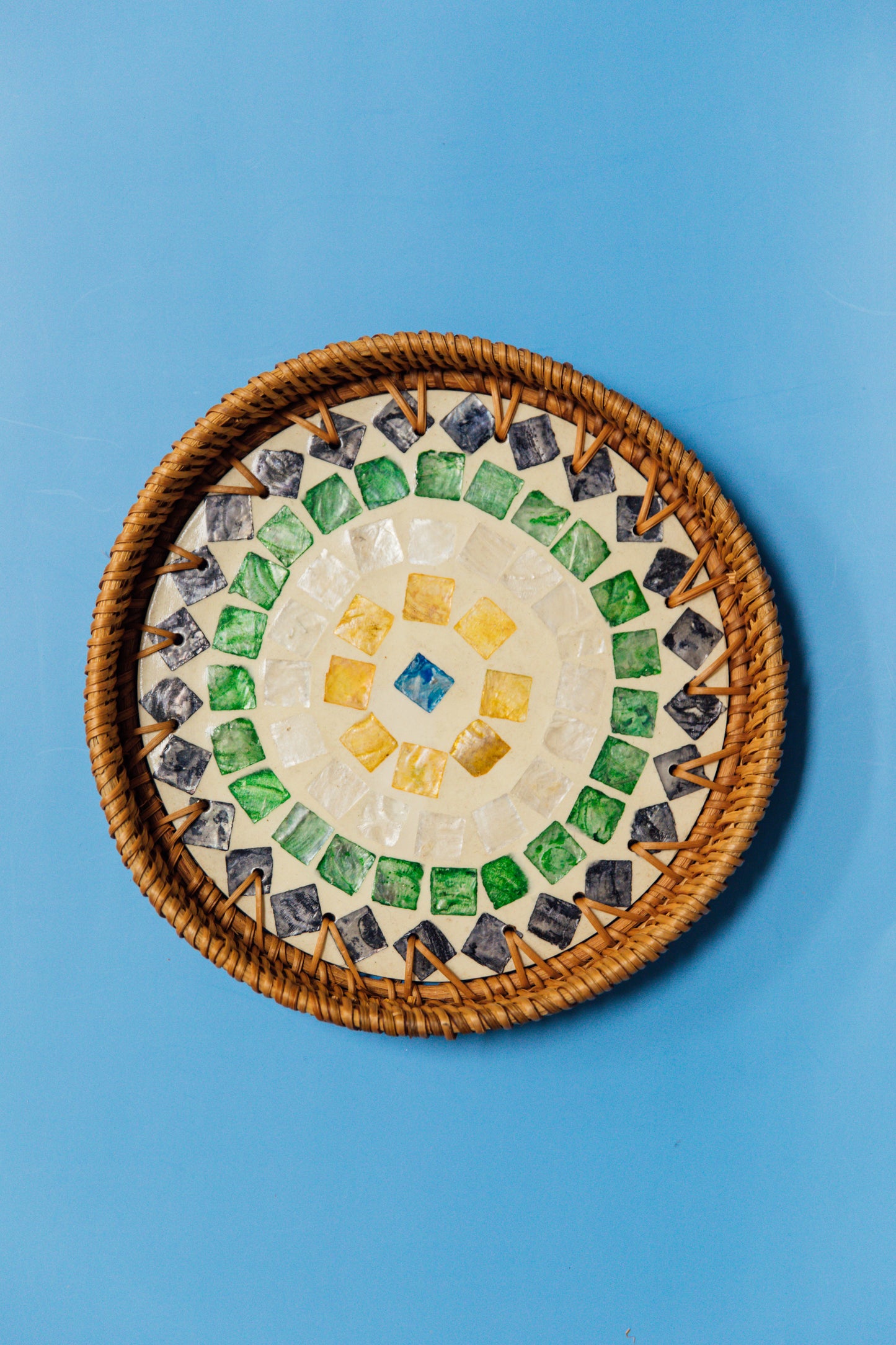 Wicker Medium Circular Tray
