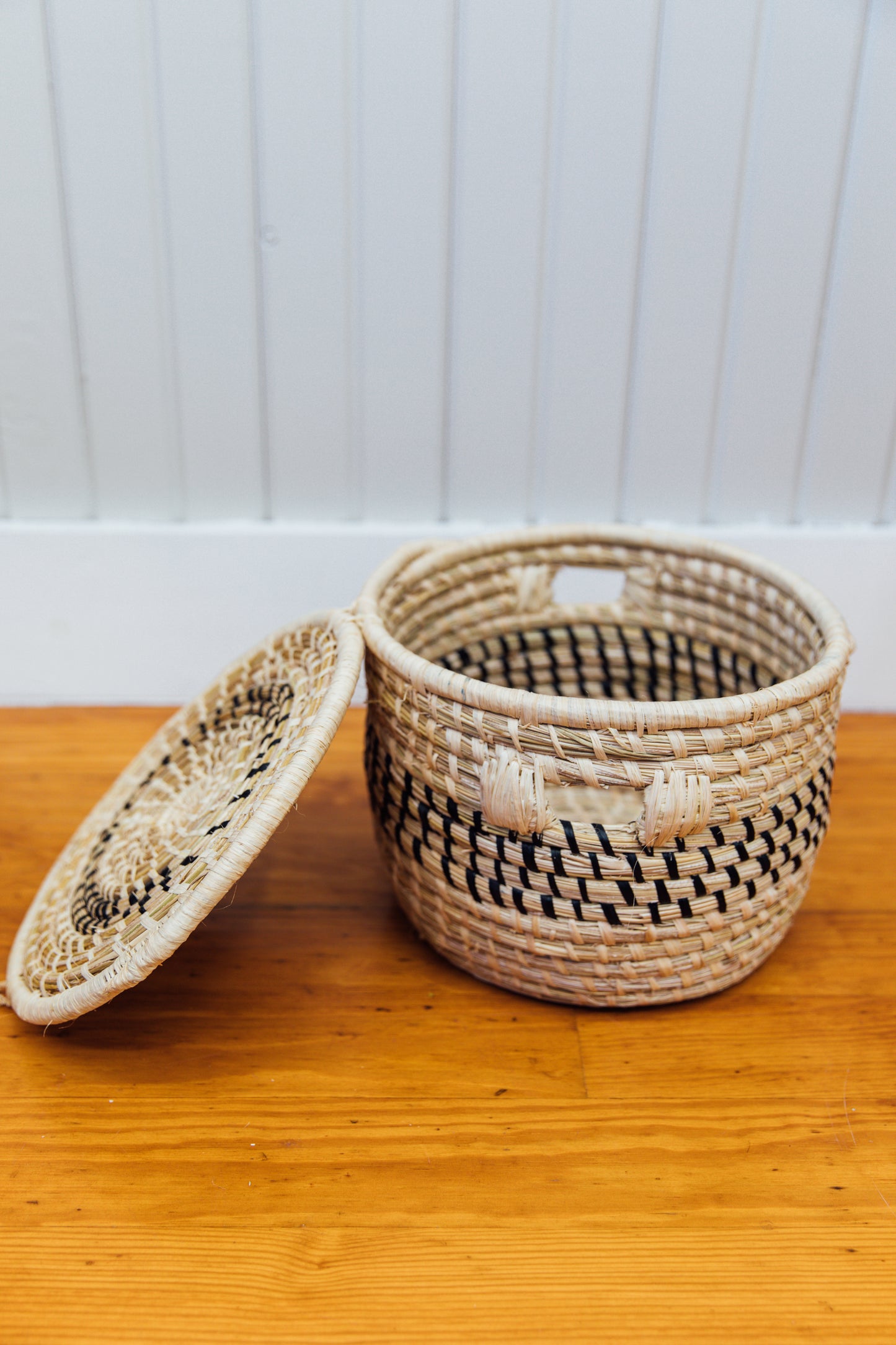 Large Ugandan Woven Baskets