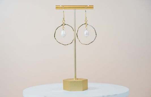 Shewanti Pearl Earrings