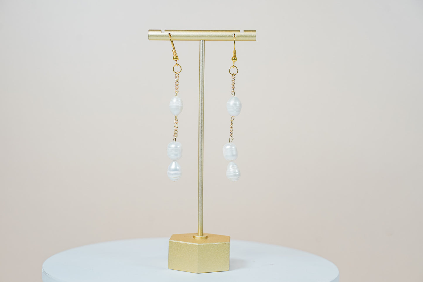 Lulu Pearl Earrings
