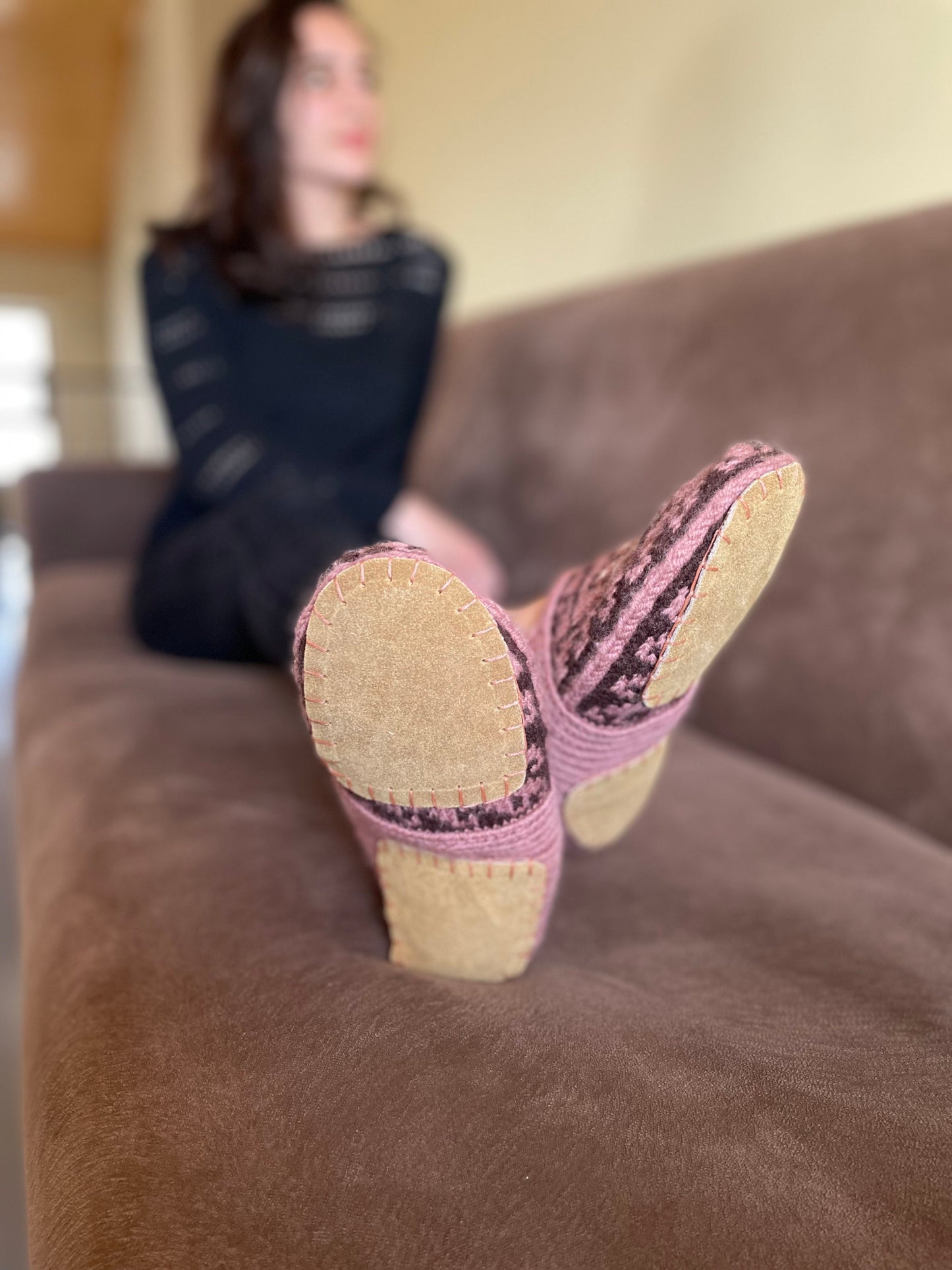 Adult Slippers (Size 5-7)