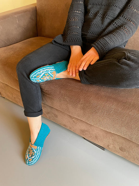 Adult Slippers - Size 5-7