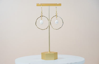 Shewanti Pearl Earrings